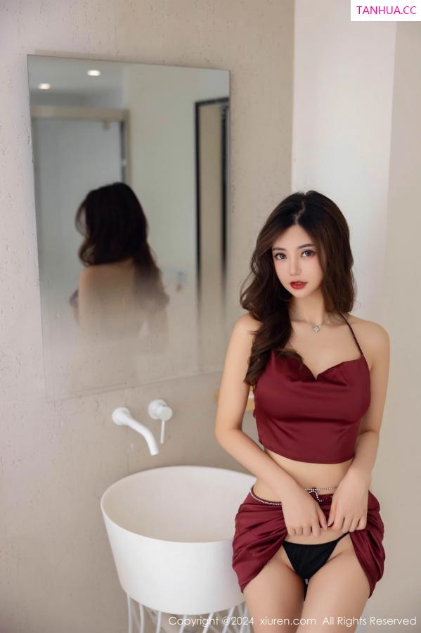 綺裡嘉 绮里嘉 [XiuRen]高清写真图 2024.01.12 No.7951 绮里嘉ula 妩媚御姐第29张图片